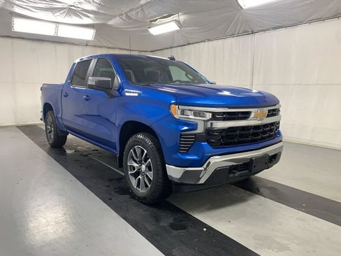 Used 2023 Chevrolet Silverado 1500 LT AWD/4WD image 6