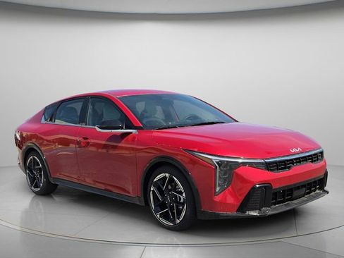 New 2026 Kia K4 GT-Line FWD image 3