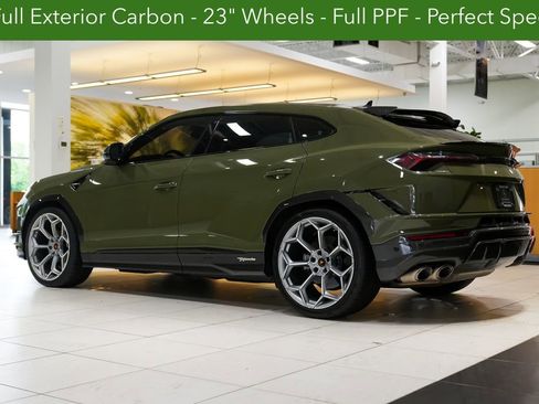 Used 2023 Lamborghini Urus Performante AWD/4WD image 10