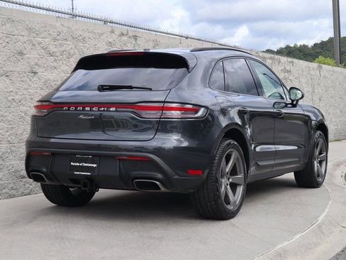 Certified 2024 Porsche Macan image 8