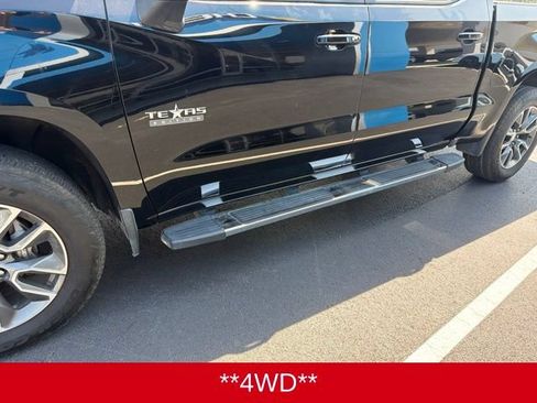 Used 2019 Chevrolet Silverado 1500 LT w/ Texas Edition AWD/4WD image 8