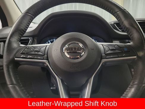 Used 2019 Nissan Rogue Sport SV w/ Technology Package AWD/4WD image 19