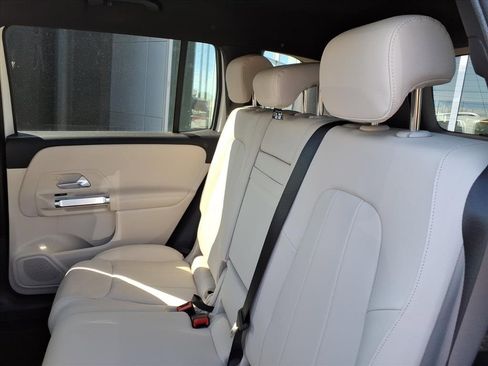 New 2025 Mercedes-Benz GLB 250 4MATIC image 26