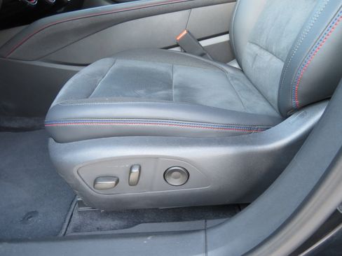 Used 2024 Chevrolet Blazer EV RS image 14