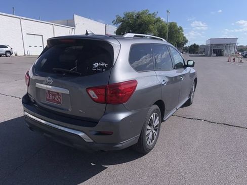 Used 2020 Nissan Pathfinder SL FWD image 3