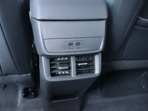 New 2026 Chevrolet Equinox LT w/ Convenience Package II FWD image 20