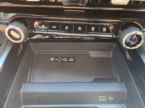 New 2025 Chevrolet Tahoe Z71 w/ Comfort Package image 35