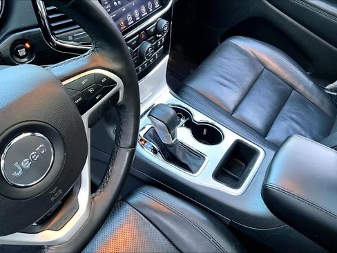Used 2019 Jeep Grand Cherokee Limited w/ Luxury Group II image 14