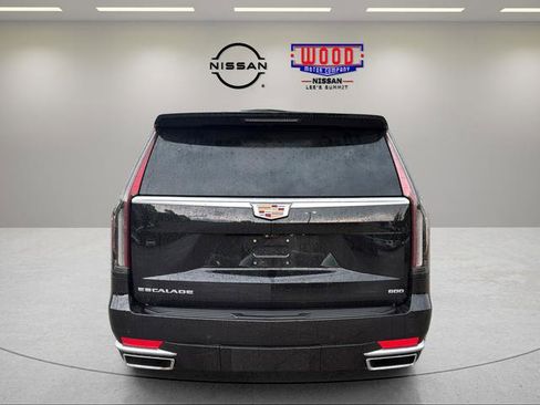 Used 2021 Cadillac Escalade ESV Premium Luxury AWD/4WD image 3