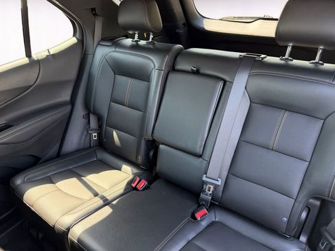 Used 2023 Chevrolet Equinox Premier AWD/4WD image 13