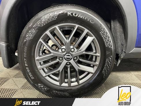 Used 2023 Nissan Rogue S AWD/4WD image 29