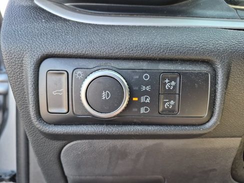 Used 2020 Ford Explorer XLT w/ Equipment Group 202A AWD/4WD image 7