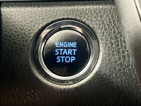 Used 2024 Toyota Camry SE w/ Convenience Package image 24