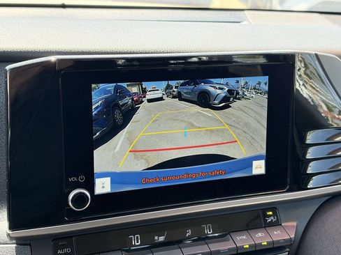 Used 2025 Toyota Camry LE FWD image 10