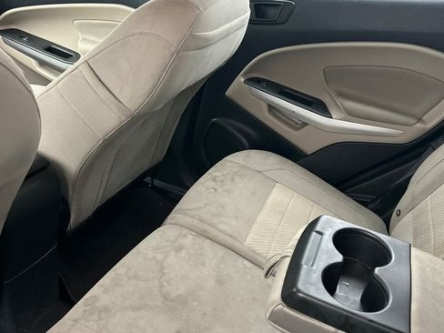 Used 2020 Ford EcoSport S image 5