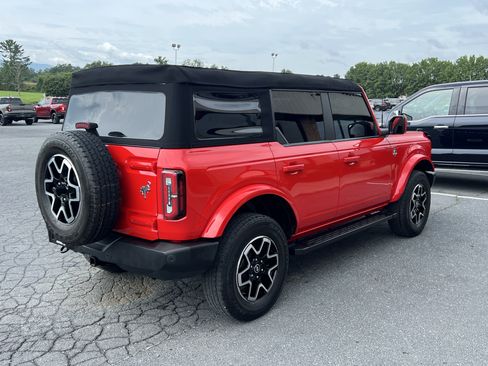 Used 2023 Ford Bronco Outer Banks AWD/4WD image 6