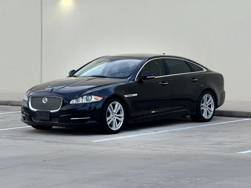 Used 2015 Jaguar XJ L Portfolio AWD/4WD image 3