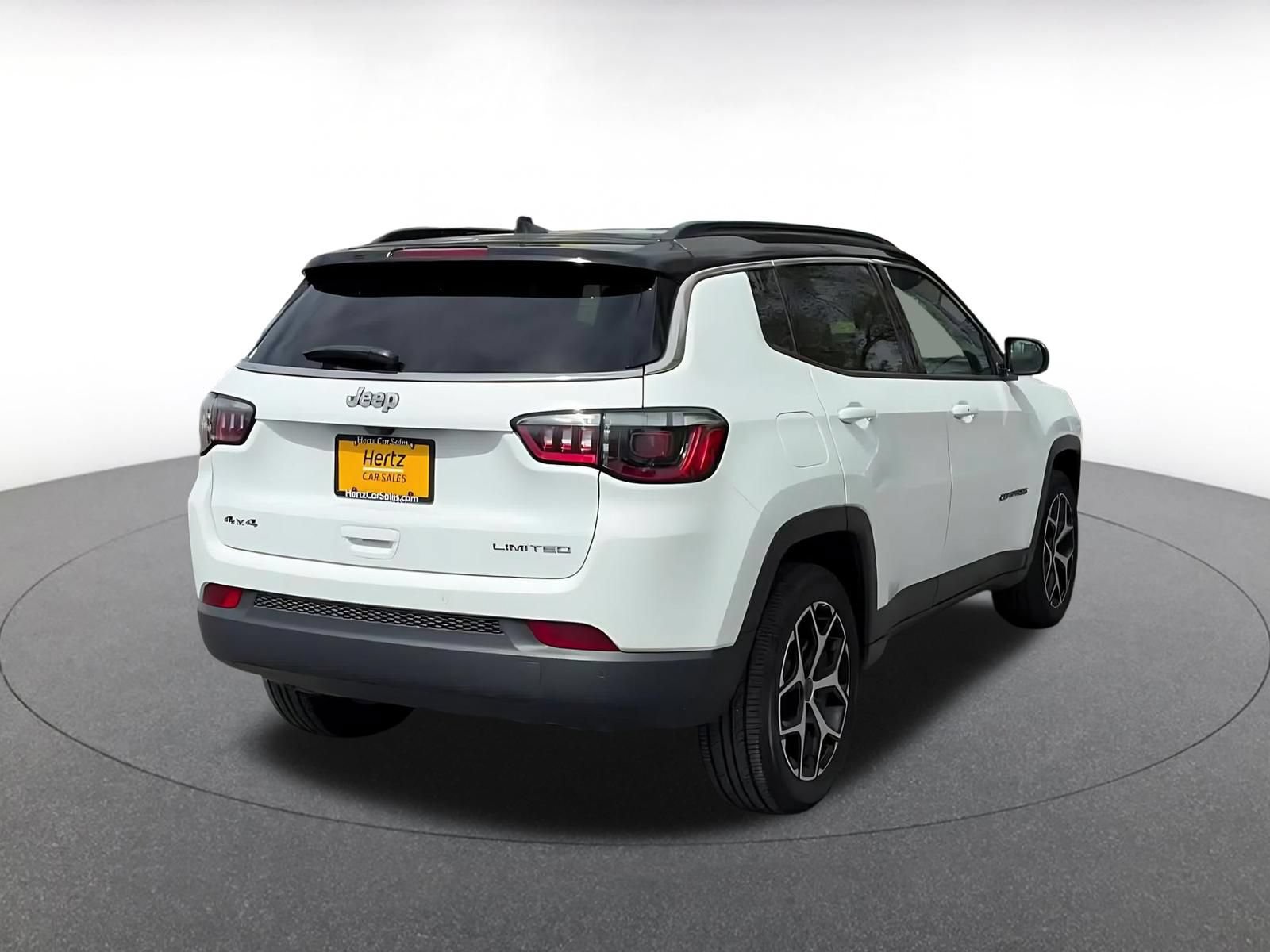 Used 2025 Jeep Compass Limited AWD/4WD image 13