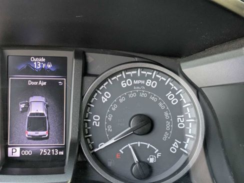 Used 2020 Toyota Tacoma TRD Off-Road image 28