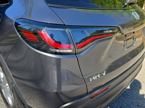 Used 2024 Honda HR-V LX image 32