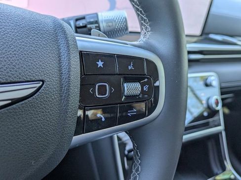 Used 2025 Genesis GV80 2.5T image 28