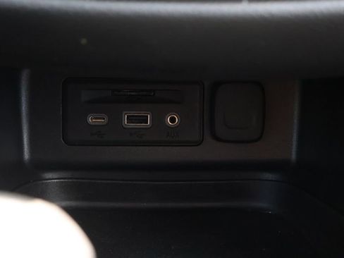 Used 2022 Chevrolet Equinox RS w/ RS Leather Package image 24