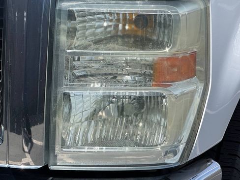 Used 2011 Ford E-350 and Econoline 350 XLT RWD image 22