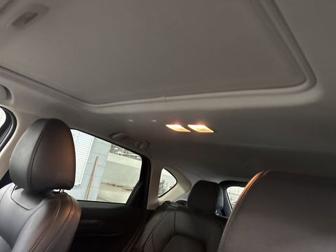 Used 2019 MAZDA CX-5 Touring image 13