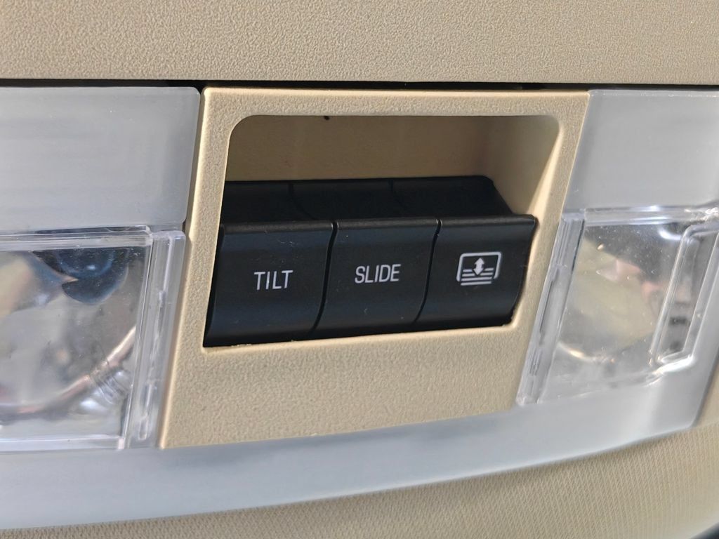 Used 2016 Lincoln MKS AWD w/ Equipment Group 101A image 13