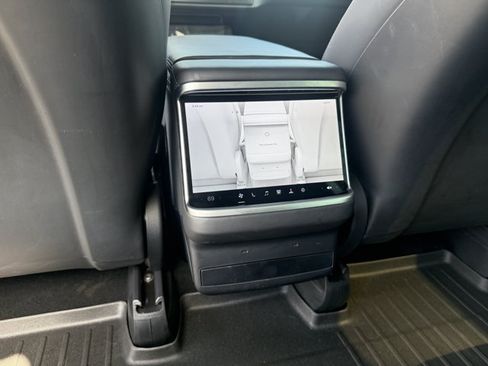 Used 2023 Tesla Model X AWD/4WD image 24