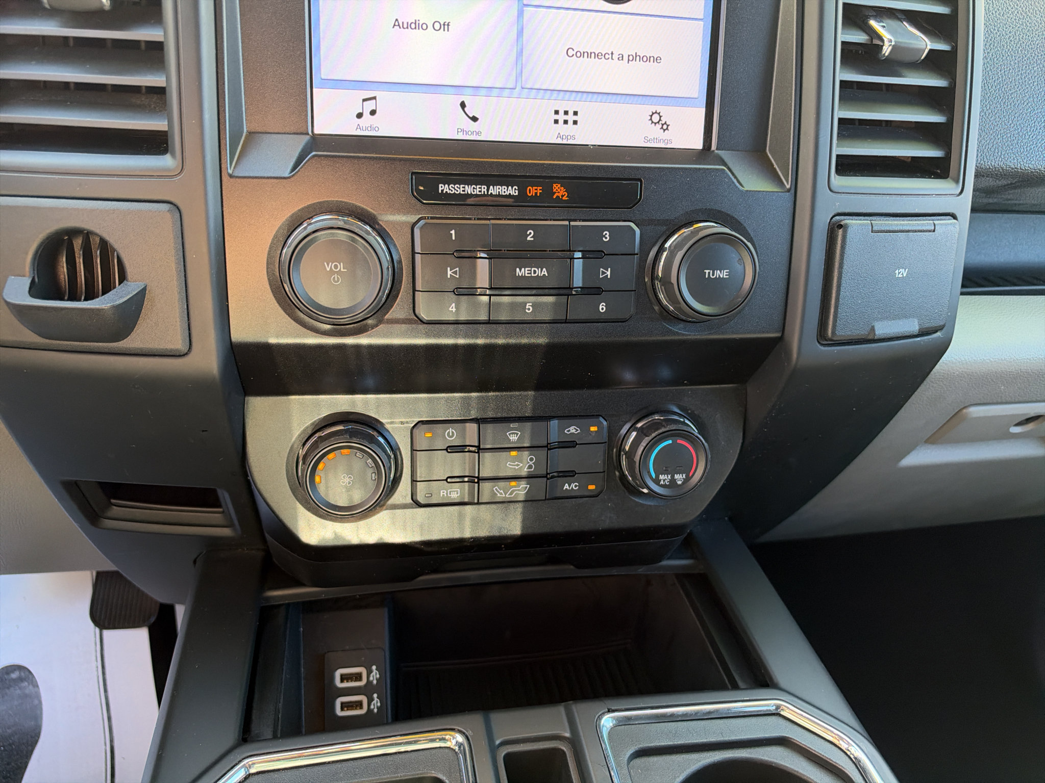 Used 2019 Ford F150 XL w/ Equipment Group 101A Mid RWD image 16