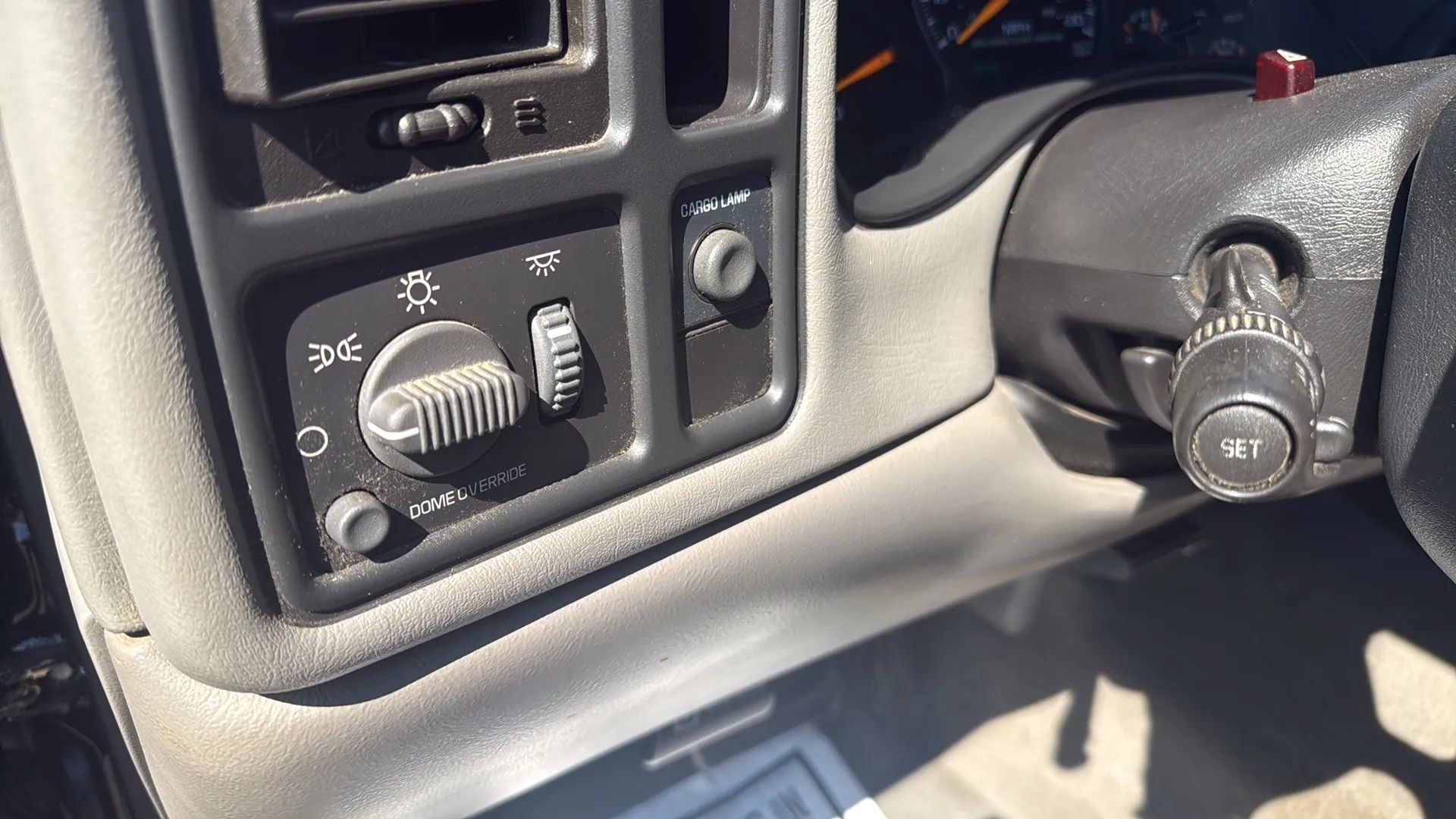 Used 2000 Chevrolet Silverado 1500 LS RWD image 13