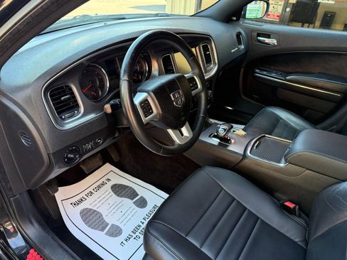 Used 2013 Dodge Charger SXT Plus image 11
