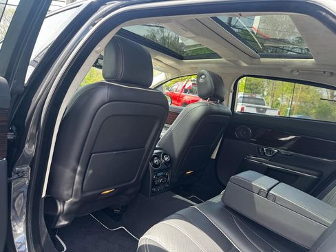 Used 2015 Jaguar XJ L Portfolio AWD/4WD image 25