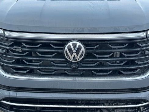 New 2026 Volkswagen Atlas Cross Sport SEL Premium R-Line image 9
