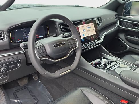 Used 2024 Jeep Wagoneer 4WD w/ Premium Group I image 14