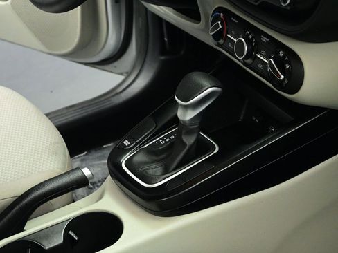 Used 2020 Kia Soul LX image 25