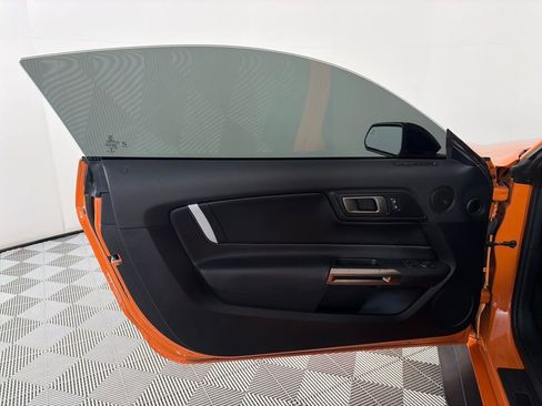 Certified 2020 Ford Mustang Shelby GT500 w/ Technology Package image 10