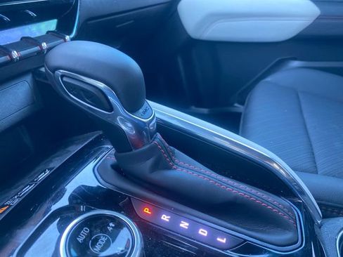 Used 2024 GMC Canyon AT4X image 29