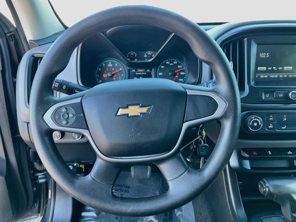 Used 2018 Chevrolet Colorado W/T w/ WT Convenience Package AWD/4WD image 11