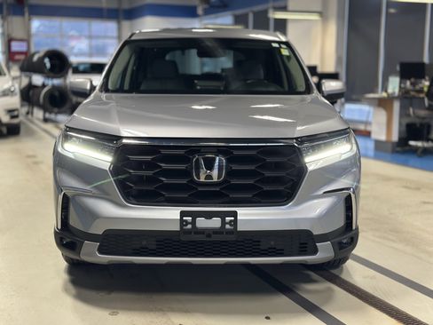 Used 2024 Honda Pilot EX-L image 2