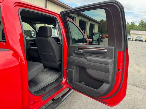 Used 2024 GMC Sierra 2500 SLE image 26