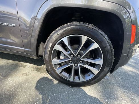 Used 2022 Jeep Grand Cherokee Overland AWD/4WD image 10