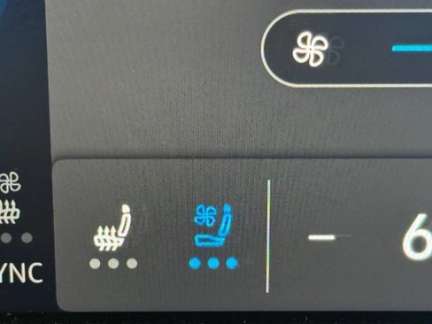 Used 2024 Volkswagen Atlas SE image 43