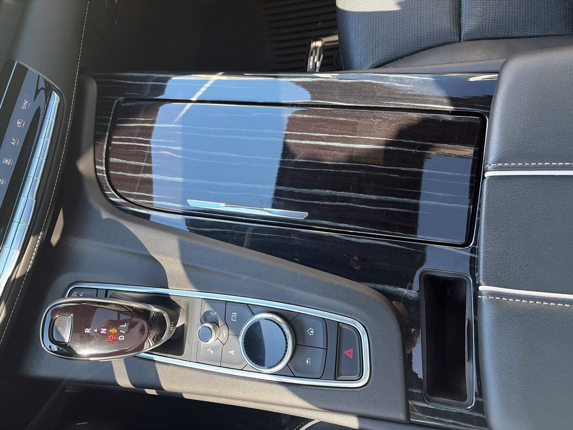 Used 2021 Cadillac Escalade Sport RWD image 15