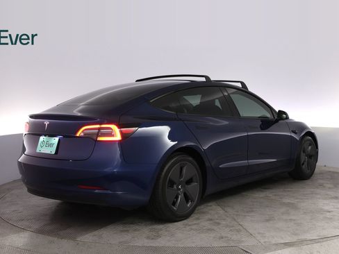 Used 2023 Tesla Model 3 Standard Range RWD image 3