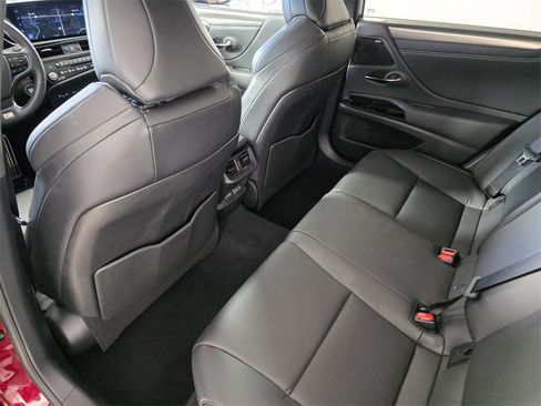 Used 2025 Lexus ES 350 F Sport image 15