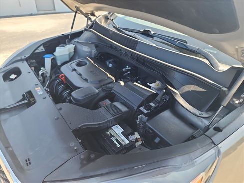 Used 2018 Kia Sorento FWD image 14