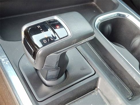 Used 2024 Chevrolet Silverado 1500 High Country w/ Technology Package image 12