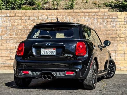 Used 2016 MINI Cooper S image 17